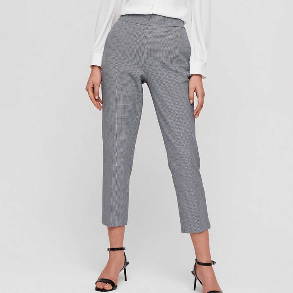 Aritzia Babaton Houndstooth Pant in size 4